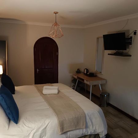 Airport Tower Lodge Kempton Park Exteriér fotografie