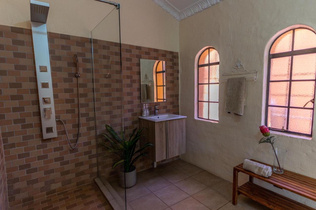 Airport Tower Lodge Kempton Park Pokoj fotografie